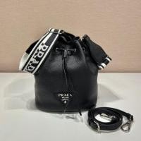 ราคา Prada Leather bucket bag Shoulder Bag (21228365401)