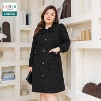 ราคา LX0531 ชุดเดรส สาวอวบ เดรสผ้าทวีตสีดำ แขนยาว ดีไซน์สุดเก๋ มีเชือกผูกโบว์ช่วงคอ เพิ่มความน่ารัก มีซิปด้านหลัง ทำให้สวมใส่ง่าย เสื้อผ้าพลัสไซส์ เสื้อผ้าสาวอวบ คุณภาพพรีเมี่ยม ชุด เดรส สาว อวบ ชุด เดรส (