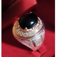 ราคา แหวนเงินแท้เหมาะสำหรับผู้ชาย แหวนพลอยนิล ตัวเรือนเงินแท้ 92 5 พลอยหนัก 6 กะรัต เพชร CZ ไซส์ 50 69 n0009 (9588123822)