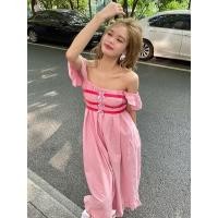 ราคา ชุดเดรสปาดไหล่สุดคิ้ววว น่าทะนุถนอมเหมือนตุ๊กตา (20564030073)