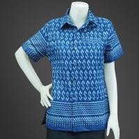 ราคา เสื้อสีฟ้า เชิ๊ตสีฟ้ากลิตเตอร์ ผ้าฝ้าย หมักโคลน ลายขอ ชาย หญิง มีกระเป๋า แบบล้วง 3 ใบ สีเลื่อมมันสวยมาก (19073985155)