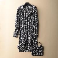ราคา เสื้อกันฝนสำหรับผู้ใหญ่เดินป่าท่องเที่ยวกลางแจ้งเสื้อคลุมกันฝนแฟชั่นสำหรับผู้หญิงเสื้อกันลมน่ารักพกพาสะดวกแบบบางสไตล์ญี่ปุ่นเกาหลีแบบยาวปานกลาง (16933500358)