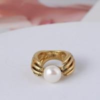 ราคา Tory Burch สไตล์ย้อนยุคที่เรียบง่ายสไตล์เก่าฝังด้วยไข่มุกน้ำจืดปาล์มรูปร่างบุคลิกภาพแหวนของขวัญสำหรับสาวๆ high quality (17110305406)