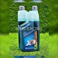 ราคา HUSQVARNA น้ำมัน 2T XP ขนาด 1 ลิตร น้ำมันสังเคราะห์และย่อยสลายได้ ใช้หล่อลื่นเครื่องยนต์ 2 จังหวะ ปกป้องเครื่องยนต์ ควันต่ำ (20968310466)