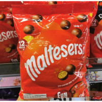 ราคา Maltesers Chocolate Ball Fun Size มอลทีเซอร์ ขนมรสช็อกโกแลตสอดไส้รสมอลต์ 144 กรัม (16967233431)