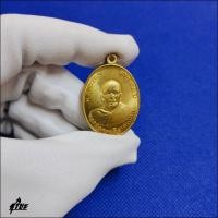 ราคา เหรียญพระครูญาณวิลาศ หลวงพ่อแดง วัดเขาบันไดอิฐ ปี 2503 สุริยะ (17077800707)