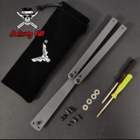 ราคา Balisong มีดบาลิซอง มีดผีเสื้ิอ มีดควง มีดซ้อม ของเล่น มีดแรงโน้มถ่วง พลาสสติกไม่มีคม สำหรับซ้อมควง Squiddy (20453620657)