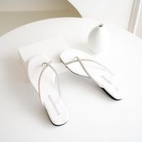 ราคา รองเท้าแตะคีบโป้งสายเพชร เพชรวิ้งๆ เบอร์ 36 42 รหัส SH04 คีบโป้งเพชร (17168663702)