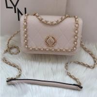 ราคา กระเป๋าสะพายข้าง LYN หน้าโซ่ รุ่น 8 นิ้ว มีอุปกรณ์ครบ รุ่นตามหาเเต่งโซ่สีทอง (20499421380)