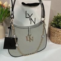 ราคา แถมฟรี ถุงกระดาษlyn กระเป๋า lyn outletแท้100 มีถุงผ้า ป้ายแท็ก ป้ายราคา ขนาด 9 นิ้ว (21154348352)