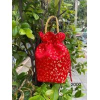 ราคา ถุงใส่ส้มผ้ากำมะหยี่ ลายมงคลจีน ถุงใส่ส้มสีแดง ทรงกระเป๋าถือ สี่เหลี่ยม เชือกสีทอง สีมงคลจีนพร้อมลายมงคลจีน กระเป๋าสีแดงใส่ส้ม (21310745384)