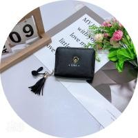 ราคา 6228 กระเป๋า กระเป๋าสตางค์ใบสั้น กระเป๋าสตางค์ผู้หญิง มีซิปใบสำหรับใส่เหรียญ มีช่วงใส่บัตรงทั้งหมด4ช่อง วัดสุด หนังPU รุ่นใหม่ (16836737867)