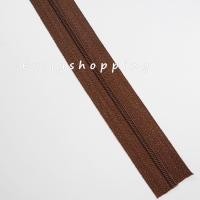 ราคา ซิปตัดไนล่อน ไม่มีหัวซิป เบอร์ 3 ยาว 1 หลา 90 ซม ซิปตัด เบอร์ 3 ซิปกระเป๋า (14662169405)