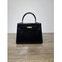 ราคา กระเป๋าสะพายข้างสะพายไหล่หนังวัวสำหรับผู้หญิงกระเป๋าถือตาข่ายสีแดงกระเป๋าหนังแท้แบบเดียวกัน (18711362961)