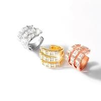 ราคา SWAN Baguette Double Claw Ear Cuff ต่างหูหนีบเงินแท้ คล้องหู 2 ชั้น ไม่ต้องเจาะ เพชรทรงบาแก็ตต์ ฝังเพชรคิวบิกเซอร์โคเนีย cubic zirconia (18301134806)