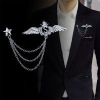 ราคา เข็มกลัดติดหน้าอกสุภาพบุรุษแมตช์ชุดง่ายสไตล์ยุโรปอเมริกาเข็มกลัดติดชุดสูทรูปไม้กางเขนดาวห้าแฉกมีโซ่ระบายพู่ตราปีกนางฟ้าฮิต (16179854063)