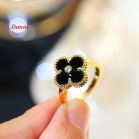 ราคา คุณภาพดี แหวนหินมโนราสีดำทอง18K แผ่นเงินสเตอริงก์ S925พร้อมเพชรสี่ใบอาเกทดำธรรมชาติแหวนใบโคลเวอร์จริงแหวนหินมโนราสีดำภาพ (20921876870)