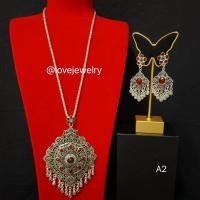 ราคา สร้อยคอพลอยสี สร้อยเจ้าสาว สร้อยคอโชกเกอร์ พร้อมต่างหู สร้อยคอโชกเกอร์ลงยา เครื่องประดับการแต่งกายในงานโอกาสต่างๆ สินค้ามีพร้อมส่ง (11762667305)