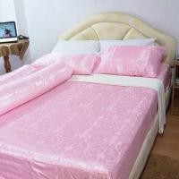 ราคา ชุดผ้าปูที่นอน ผ้าแพร Satin แบบรัดมุม ขนาด 6 ฟุต มี 6 สี (10991722951)