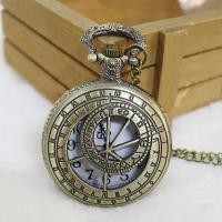 ราคา นาฬิกาพกแบบกลวงสำหรับผู้ชายสร้อยคอแบบมีฝาพับแนววินเทจสำหรับนักเรียนจี้ห้อยคอของขวัญแนววินเทจสไตล์โรมันแนววินเทจสำหรับเด็กหญิงเครื่องประดับ (20190146464)