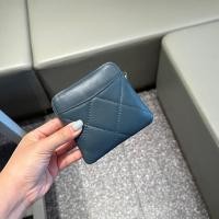 ราคา กระเป๋าใส่เหรียญลายสก๊อตหนังแกะคลาสสิกแบบใหม่ปี2023กระเป๋าสตางค์แบบสั้นแฟชั่นแนวญี่ปุ่นและเกาหลีแนวสวยหวานกระเป๋าใส่เหรียญมีช่องใส่บัตรหลายช่องแฟชั่น (21249341561)