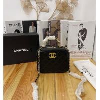 ราคา พร้อมส่ง กระเป๋าสะพาย ผู้หญิง หนังสีดำ อะไหล่ทอง จุของได้เยอะ สายหนังสลับโซ่ ถ่ายจากสินค้าจริง (17345320075)