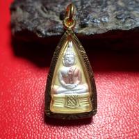 ราคา สุ่มของแถม เก็บเงินปลายทาง จี้พระ หลวงพ่อโสธรสองหน้า เนื้อสามกษัตริย์ เลี่ยมกรอบทอง (7184160167)