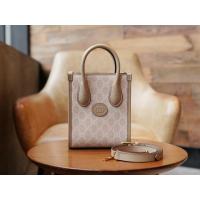 ราคา GUCCI GG กระเป๋า MINI TOTE BAG WITH INTERLOCKING G (21228370335)