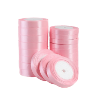 ราคา ริบบิ้น ริบบิ้นผ้า ริบบิ้นห่อของขวัญ ริบบิ้นผ้าซาติน โบว์ผูกของ ริบบิ้นตกแต่ง กว้าง 2 ซม ยาว 25 หลา สีดำและชมพู สินค้าพร้อมจัดส่ง (21347479579)