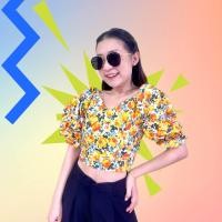 ราคา เสื้อครอป ลายดอก รุ่นดอกเล็ก แขนตุ๊กตา Freesize (20657462298)