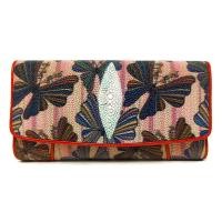ราคา กระเป๋าสตางค์หนังปลากระเบนหญิง สไตล์3พับเลดี้ยาว กระเป๋าเงินหนังปลากระเบนแท้ ลายผีเสื้อ เลือกสีได้ ดูสวยหรู หนังแท้ 100 (13824012142)
