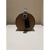 ราคา กระเป๋าสะพายสีดำ2023แฟชั่นของผู้หญิง MISANGE KOURA ยี่ห้อกระเป๋าถือที่มีคุณภาพสูงของ Messenger กระเป๋าถุงห่วงโซ่กระเป๋า Messenger สีดำ2 (20066216780)