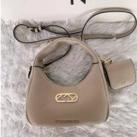 ราคา พร้อมส่ง กระเป๋าสะพายข้าง LYN เเบบมีใบลูก กระเป๋าสะพายคอลเลคชั่นใหม่ทรงโฮโบพร้อมสายยาว 5 สี boston S มี 5 สี ใช้งานเเบบคล้องมือ ครอสบอดี (20499297893)