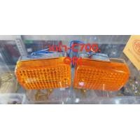 ราคา ไฟเลี้ยว ไฟเลี้ยวหน้า ไฟเลี้ยวC700 900 แพ็คคู่อย่างดีสินค้าพร้อมใช้งานผลิตจากวัสดุเกรดA จัดส่งแบบแพ็คคู่R L สีไม่จืดทนความร้อน (10592213283)