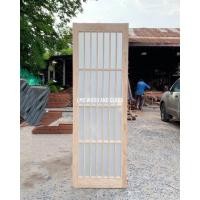 ราคา ประตูไม้ ไม้สนแท้ ระแนงญี่ปุ่น ร่องกระจกถี่ ระแนงด้านหน้า หลัง กระจกเต็มบาน 1 แผ่น (19834490170)