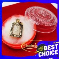 ราคา จี้พระสมเด็จจิ๋ว a48 จี้พระเศรษฐีนวโกฏิ องค์อาบทอง องค์อาบเงิน กรอบทองตอกลาย พร้อมถุงกำมะหยี่ (16934340678)