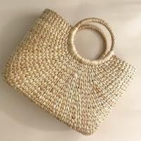 ราคา Bella Bag กระเป๋าสาน แบบถือ งานทำมือ ขนาด กว้าง 13 x สูง 9 x หนา 4 (21240078646)