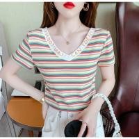 ราคา เสื้อยืดแขนสั้นลายทางสีรุ้งสำหรับผู้หญิงใหม่เสื้อยืดพิมพ์ลายคอวีฉบับภาษาเกาหลีอเนกประสงค์ลดอายุ2023 (17546504108)