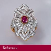 ราคา แหวน ทับทิมจันท์ และเพชร ตัวเรือนทองคำ 18K แบบแหวน สไตล์ หรู สง่า พลอยทับทิมจันท์ สีค่อนข้างสวย และเพชรเบลเยี่ยม ประกายค่อนข้างดี (17122595722)