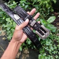 ราคา เข็มขัดหัวชุด หนังจระเข้ เข็มขัดนักธุรกิจ แบบหัวชุด ลายดอก Belts for Men เข็มขัดหนังชาย เข็มขัดผู้ชาย หนังจระเข้ สีดำ เข็มขัดหนังผู้ชาย (16410019695)