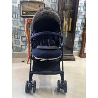 ราคา รถเข็นเด็ก ยี่ห้อ Combi รุ่น Handy Auto 4 Cas สีกรมท่า พร้อมซัพพอร์ตแท้ครบชุด สภาพสวย 90 (20174073446)