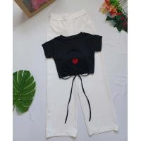 ราคา กางเกงขายาว เสื้อครอปเว้าอก สกรีนหัวใจ กางเกงเอวยืด24 30 เสื้ออก32 36 ได้เป็นชุด (16555637840)