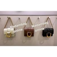 ราคา Charles Keith Gabine Chain Link Cardholder กระเป๋าสตางค์ กระเป๋าใส่บัตร มีสายโซ่คล้องมือ (16327381692)