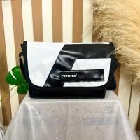 ราคา ส่งฟรี FUETHER กระเป๋าสะพายข้างกันน้ำ สายเบลท์ 12 นิ้ว แถมดันทรงเก็บเงินปลายทาง (20725348966)