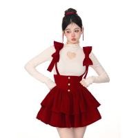 ราคา ชุดเดรสเอี๊ยมมีโบว์สีแดงหวานแหววหวานแหววมากๆชุดเดรสผ้ากำมะหยี่แมทช์ลุคง่ายสำหรับปีใหม่2023กระโปรงสั้นทรงเอ (21175015452)