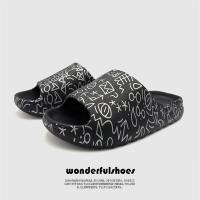 ราคา POLOBAGSHOP กราฟฟิตีทาสีรองเท้าแตะปากปลาหญิงด้านล่างหนาฤดูร้อนสไตล์ใหม่ SpongeBob SquarePants Sesame Street รองเท้าแตะลายคู่ (11986721576)