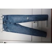 ราคา กางเกงยีนส์UNIQLO มือสองสภาพดีมาก ใส่ 2 3 ครั้ง ผ้ายืดได้ เหมาะไซส์ xs s ขนาด size24 61cm (19567950024)