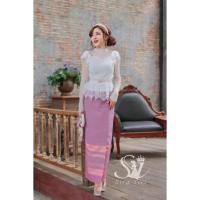 ราคา เสื้อลูกไม้ ร 5 ชุดไทยออกงาน ผ้าถุงสำเร็จรูปสีชมพู เสื้อลูกไม้สีขาวแขนยาว (21294647519)