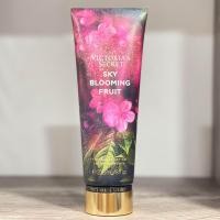 ราคา Victoria secret s ช๊อปไทยCosmic Botanical Fragrance Mist250ml Sky Blooming Fruit น้ำหอมฉีดตัวกลิ่นผลไม้ (21324536300)