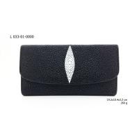 ราคา sale SS กระเป๋าสตางค์หนังปลากระเบน สามพับใหญ่สีพื้น หนังวัวแท้ (101089516)